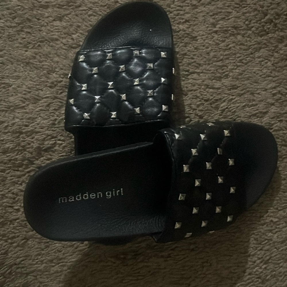 Size 7 Madden girl slip on sandals
